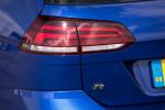 Volkswagen Golf R Estate 2017 года (UK)
